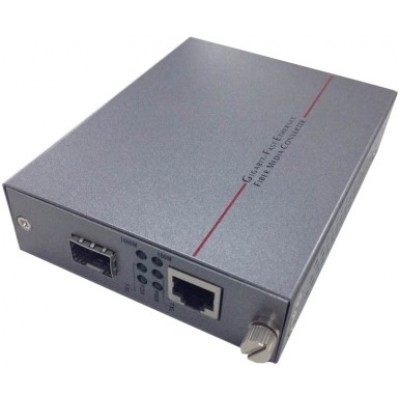 CLR-MCG-S30P @ PoE Gigabit Ethernet Fiber Optik Media Converter SFP Slot